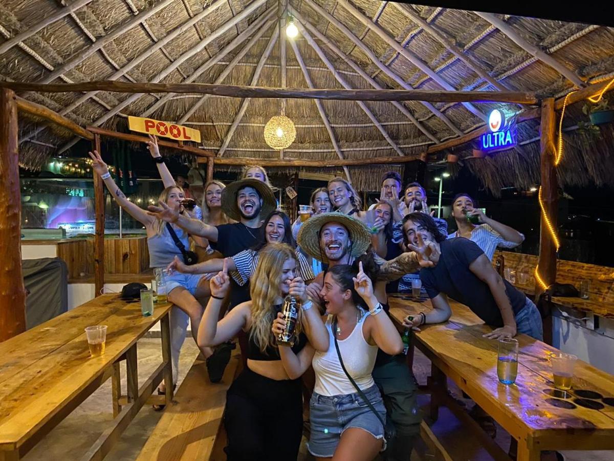 Straw Hat Hostel & Rooftop Bar Tulum Exteriör bild
