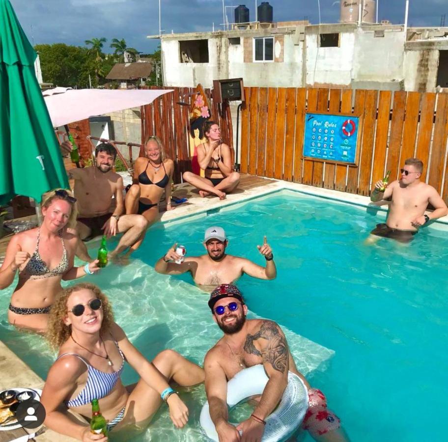 Straw Hat Hostel & Rooftop Bar Tulum Exteriör bild