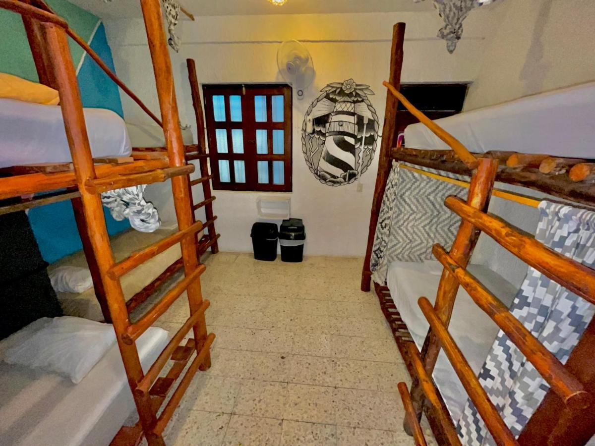 Straw Hat Hostel & Rooftop Bar Tulum Exteriör bild